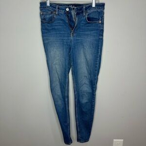 Gap High Rise Universal Legging